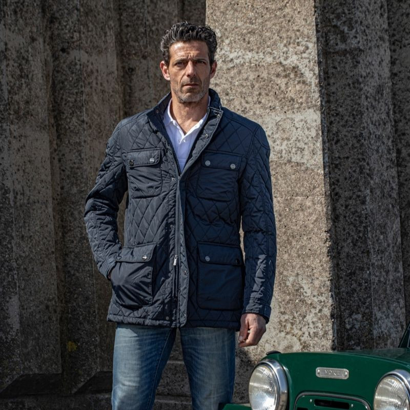 Navy Men s 8 pocket pilot Bachmann quilted jacket for racing drivers